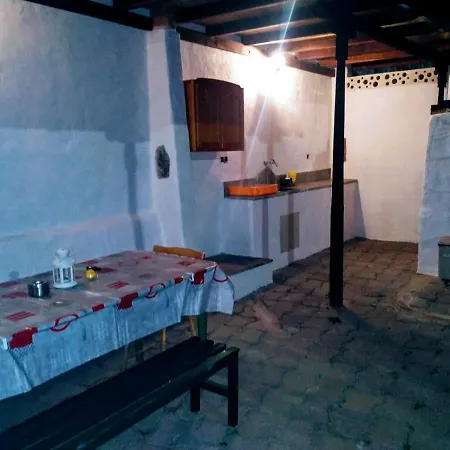Casa Cabrera La Escuelita Los Valles. Teguise *