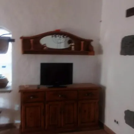 Casa Cabrera La Escuelita Los Valles. Teguise