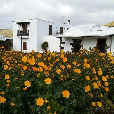 Casa Cabrera La Escuelita Los Valles. Teguise Holiday home Teguise (Lanzarote)