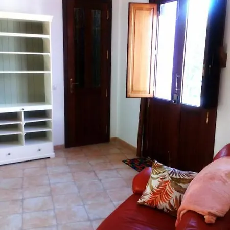 Casa Cabrera La Escuelita Los Valles. Teguise بيت للعطل *