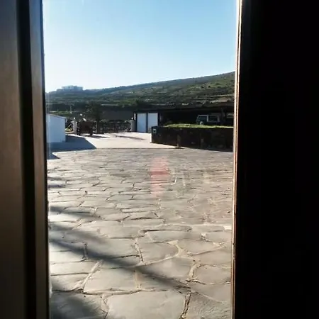 Casa Cabrera La Escuelita Los Valles. Teguise * טגיסי